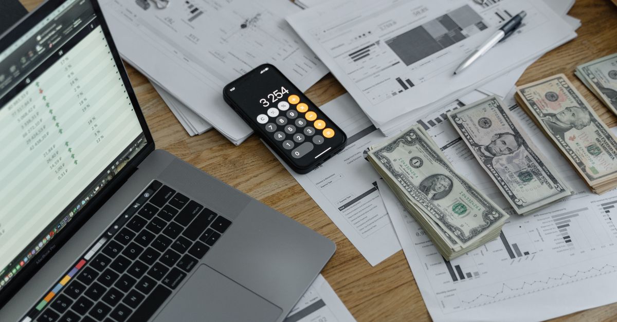 discover the average salary in Japan, differences between sectors and regions, and the factors influencing pay.