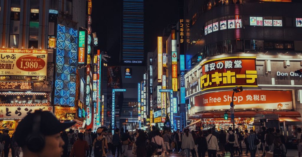 découvrez les hôtels capsules au japon : une expérience unique, pratique et abordable pour séjourner au cœur des villes japonaises.