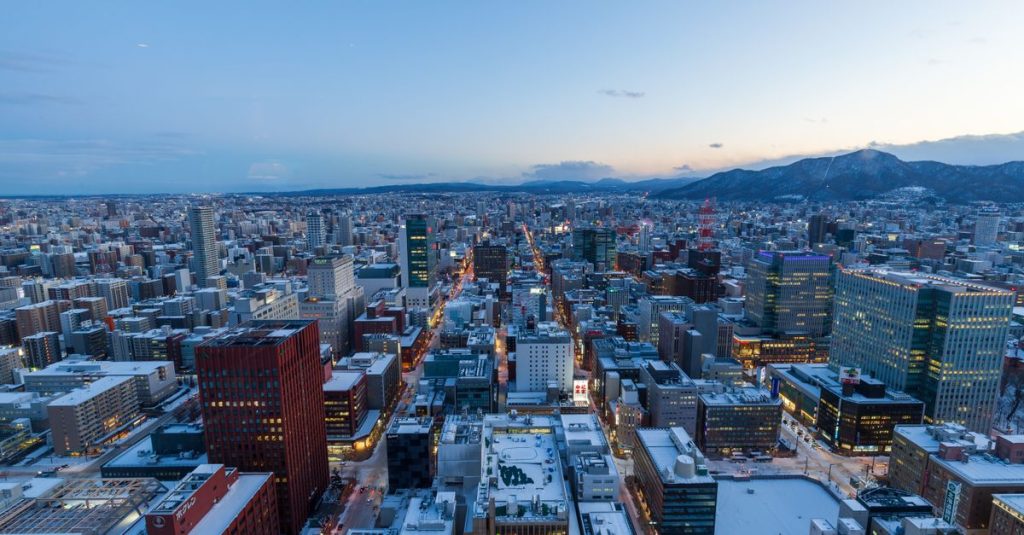 découvrez hokkaido : paysages sauvages, sources chaudes, spécialités locales et conseils pratiques pour organiser un voyage inoubliable au japon.