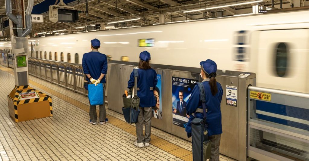 découvrez le shinkansen, le célèbre train à grande vitesse japonais : son histoire, ses technologies et les conseils pour voyager à bord.